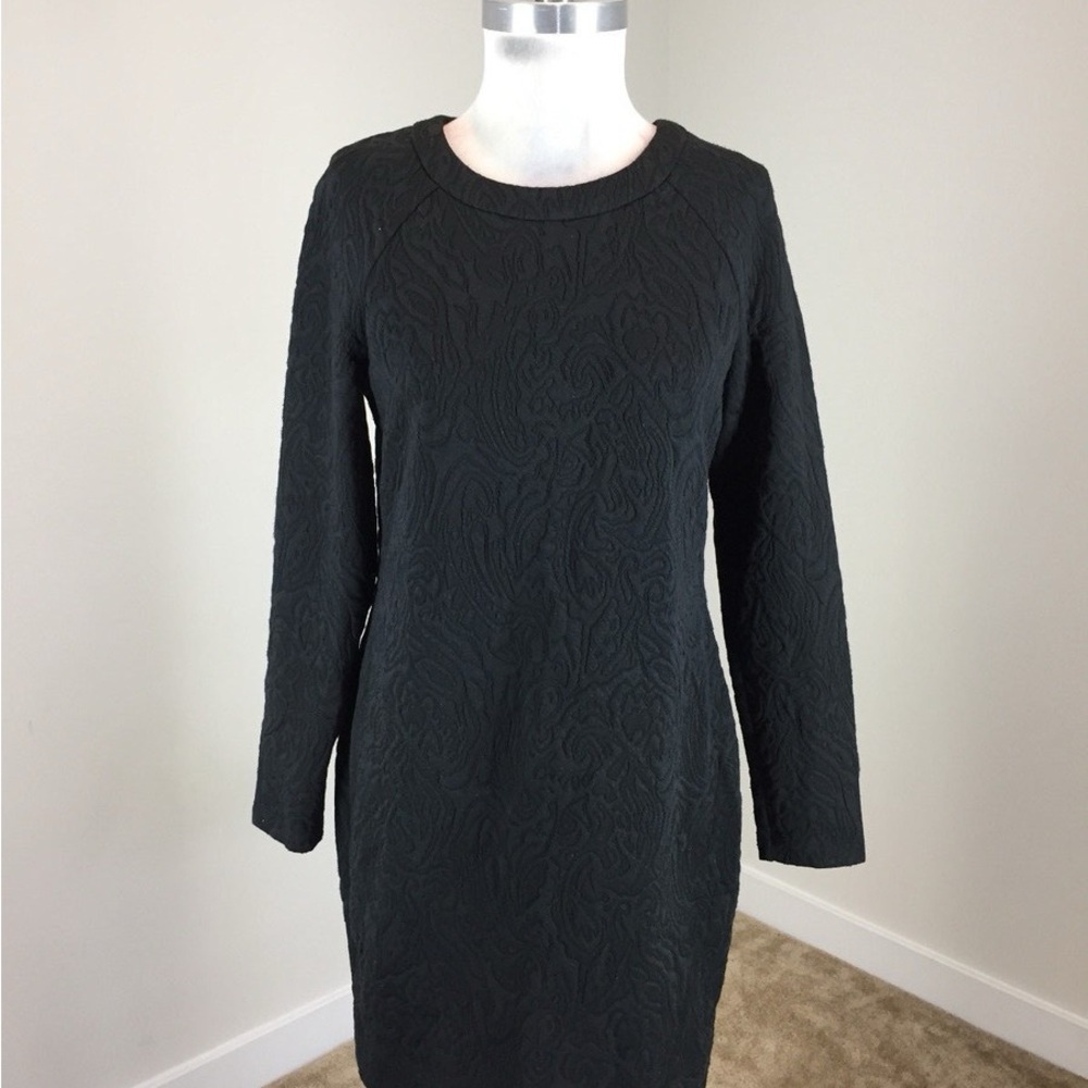 NWT-BANANA REPUBLIC black paisley textured long sleeve